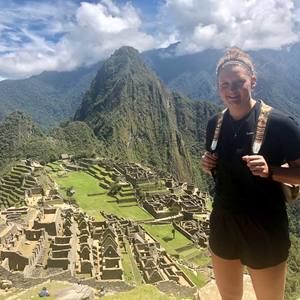 Meet your Posher, Macki